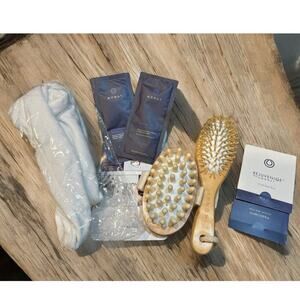 MONAT Hair Treatment Kit with Turban, Brushes and 2 Bun Bars